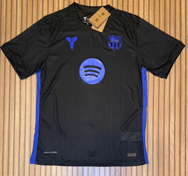 Camiseta Barcelona Edición Especial Kobe Negra